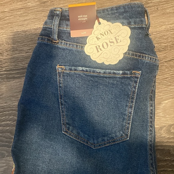 - New Knox Rose Jeans Women's Size 14 HighRise Distressed Straight Leg Emb… - Picture 8 of 8